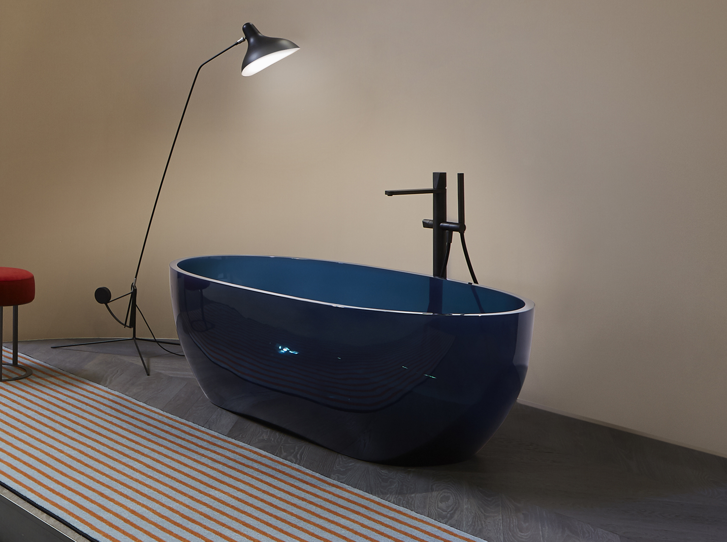 You are currently viewing The New Object of Desire:  A Freestanding Bath